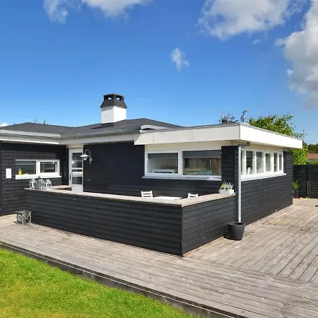 Holiday Ozan - 400m From The Sea In Nw Jutland By Interhome *