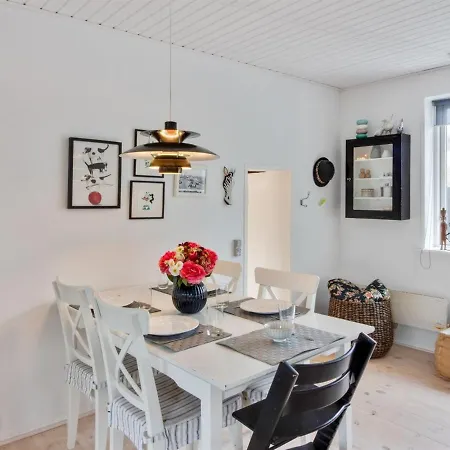 Holiday Ozan - 400m From The Sea In Nw Jutland By Interhome *